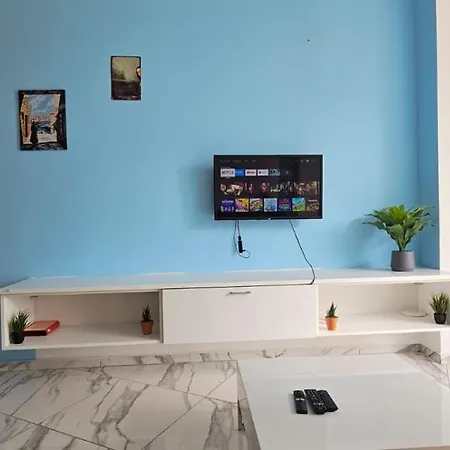 Spacious Modern 4-bedroom With Three Bathrooms Swigg 1