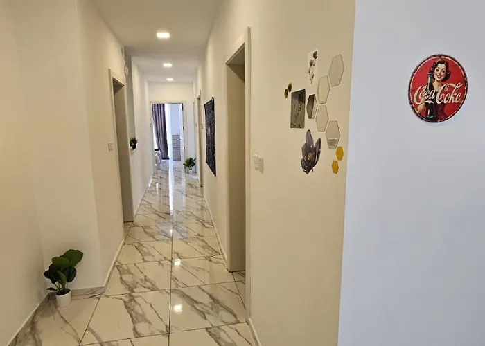 Appartement Spacious Modern 4-bedroom With Three Bathrooms Swigg 1